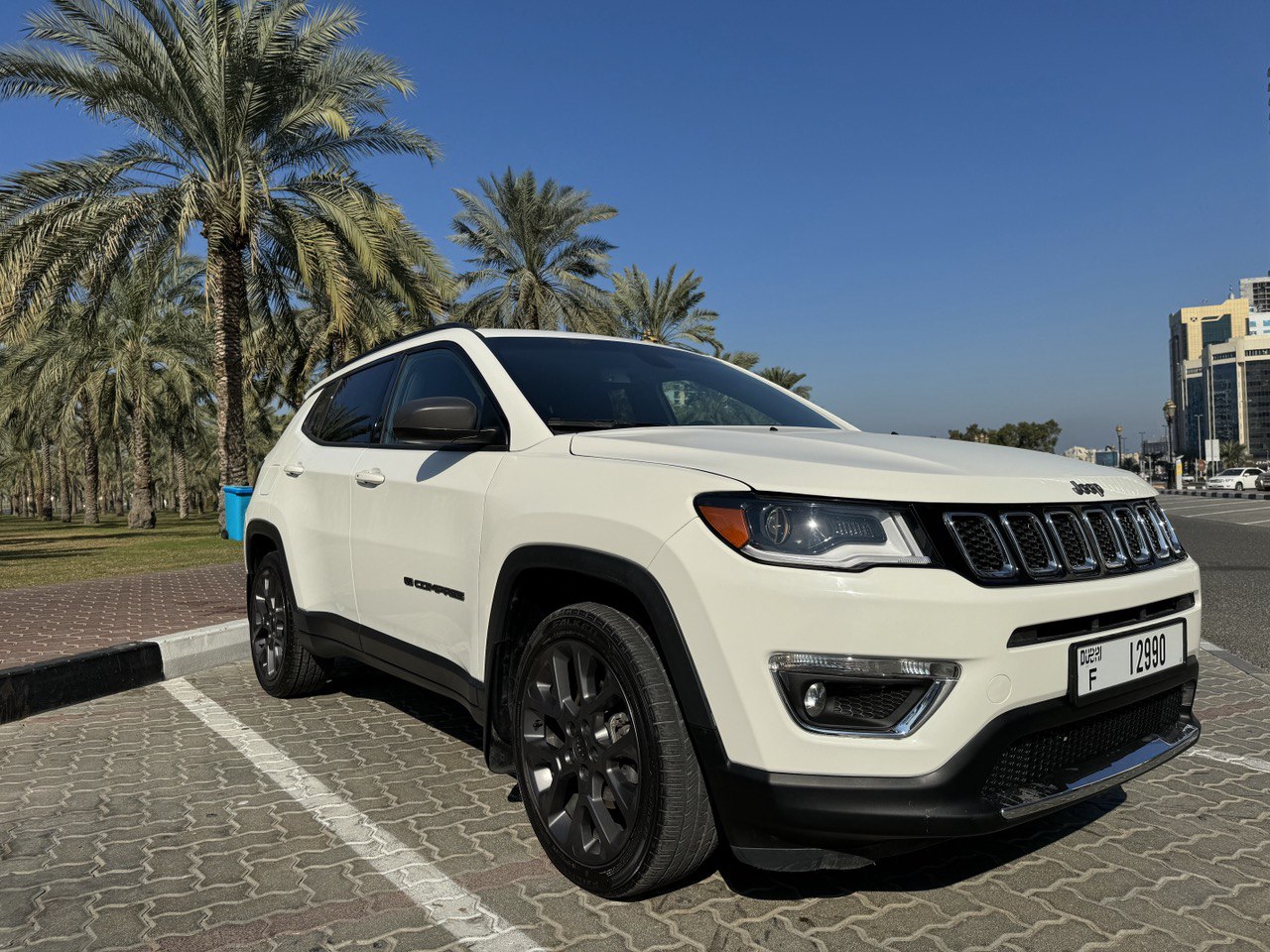 /media/images/cars/Jeep_Compass_3.jpg
