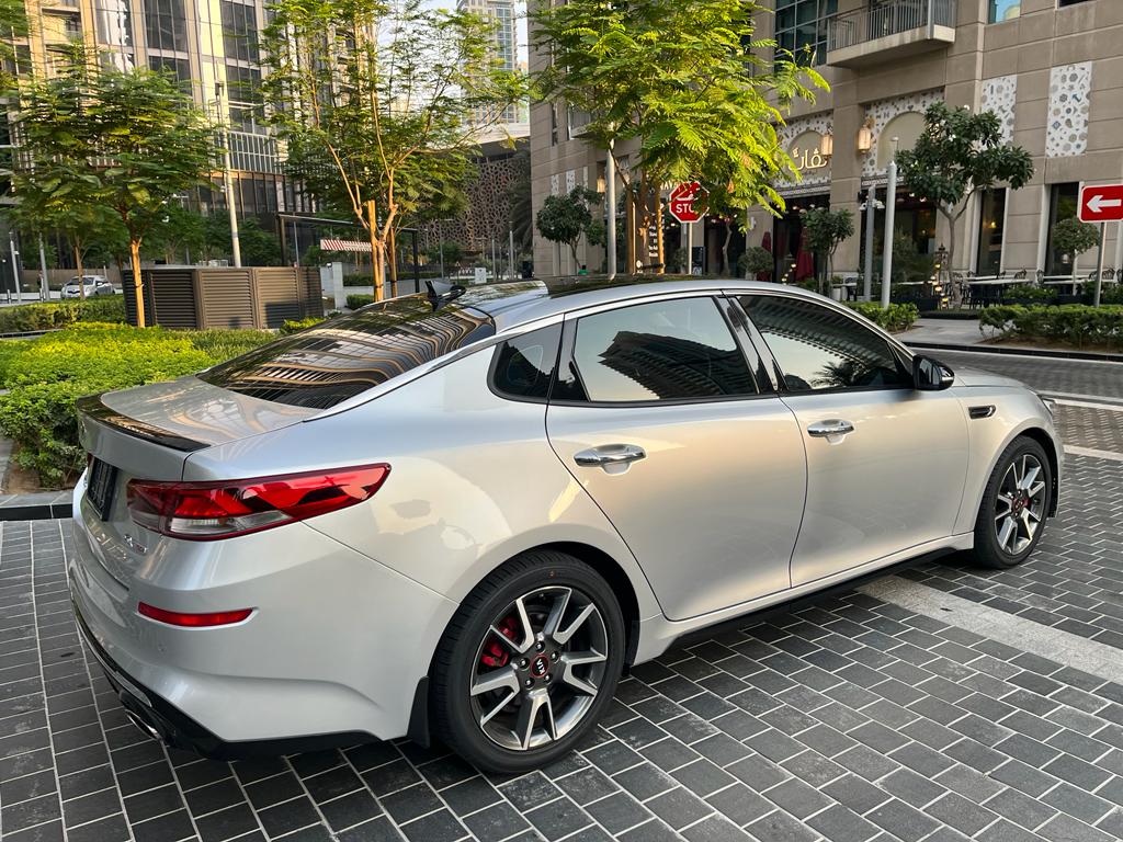 /media/images/cars/Kia_Optima_SXT_2.O_Turbo_2.jpeg