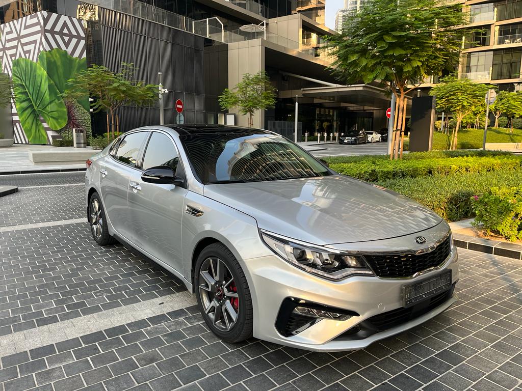 /media/images/cars/Kia_Optima_SXT_2.O_Turbo_3.jpeg